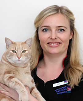 Veterinary Nursing graduate Jessica Lowe 