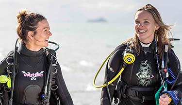 Marine Studies students in diving gear
