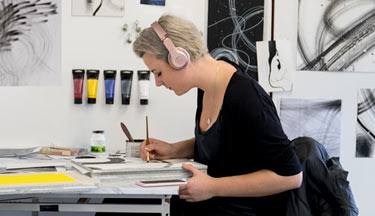 Creative thumbnail image