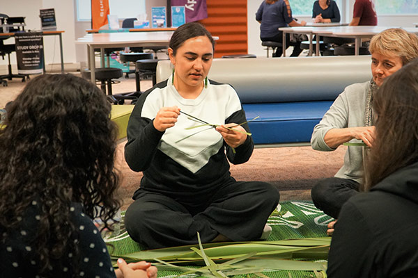 Matariki Star Weaving