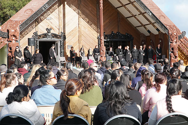Pohiri at Tangatarua Marae