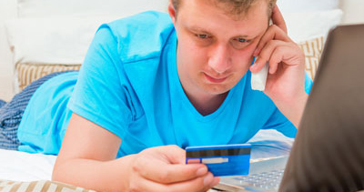 Student using VISA card over the phone