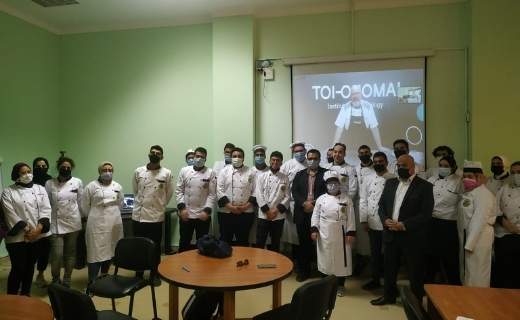 Toi Ohomai tutor Noel Remacle hosted an online patisserie workshop for students at Pharos University in Egypt.